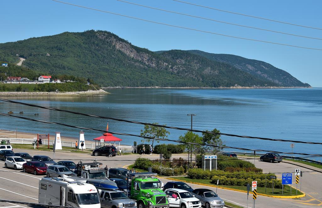 Motel Et Chalets Bo-Fleuve Evangeline Saint-Siméon Zewnętrze zdjęcie