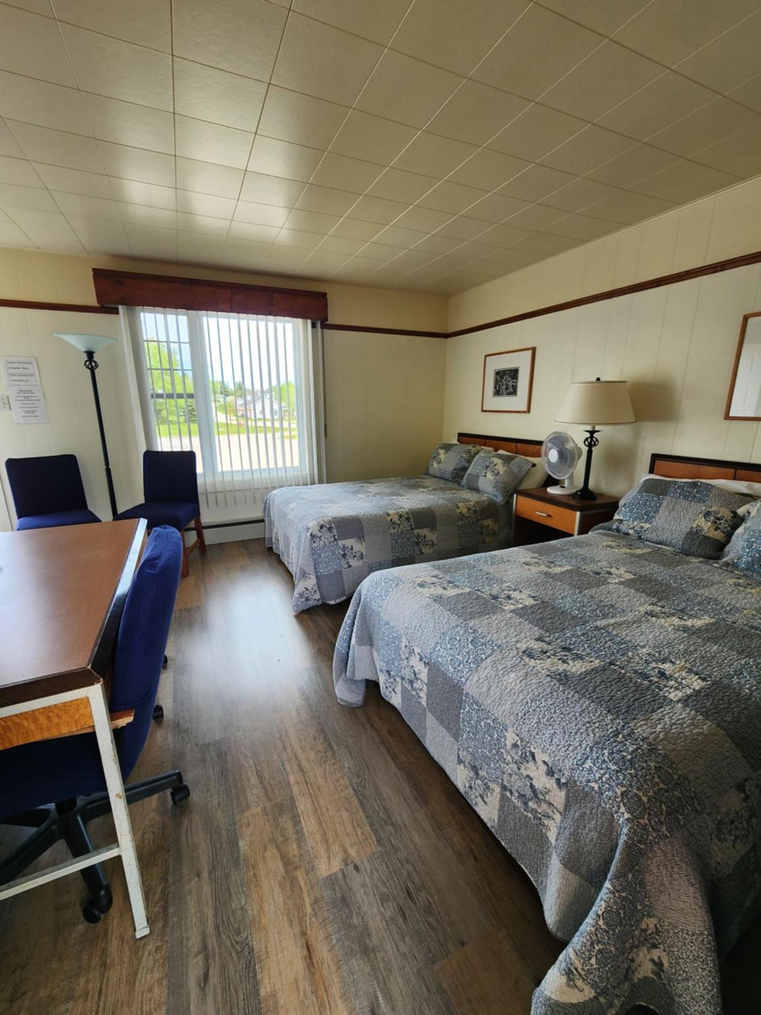 Motel Et Chalets Bo-Fleuve Evangeline Saint-Siméon Zewnętrze zdjęcie